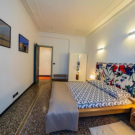 Lägenhet La Casa Di Archimede Genua